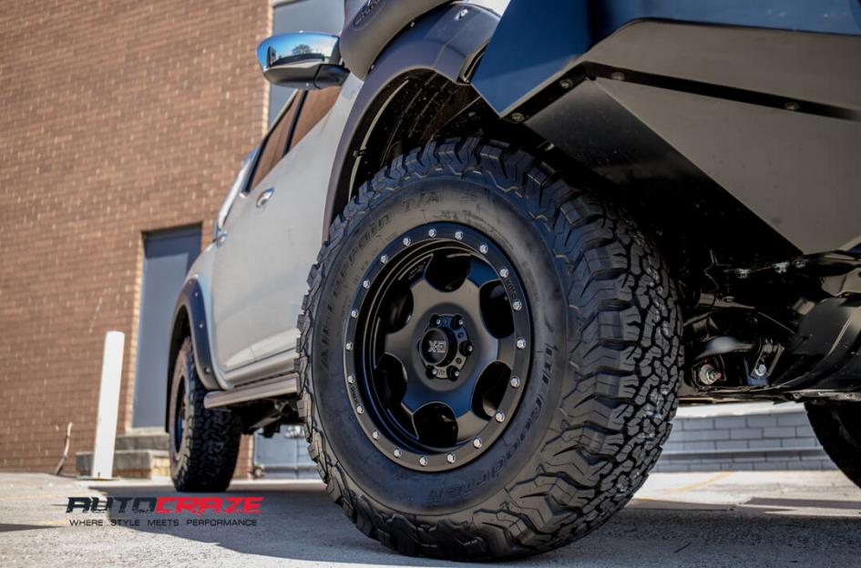 NISSAN NAVARA RG1 SATIN BLACK